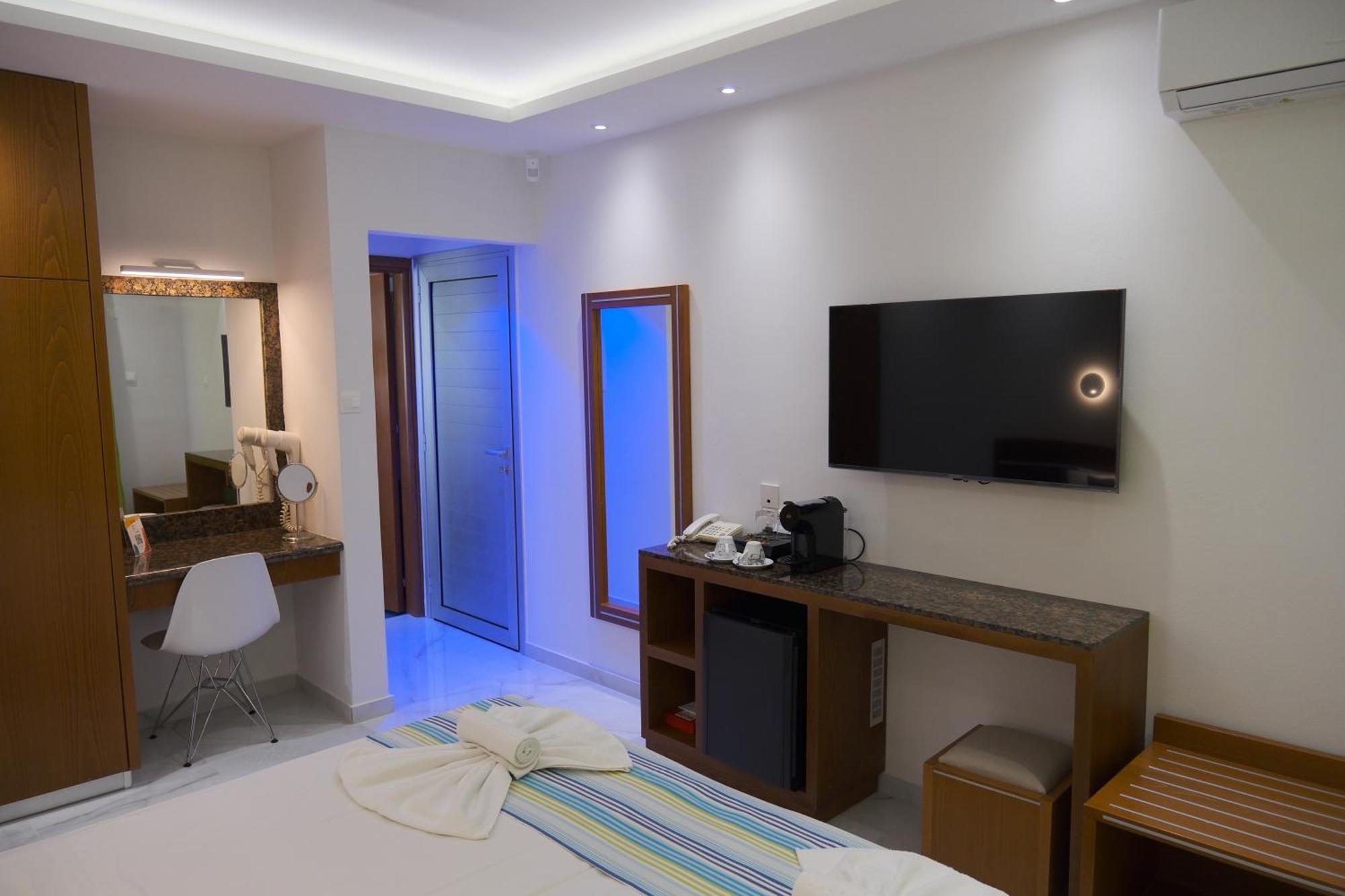 Lägenhetshotell Loutsiana Deluxe Apts Ayia Napa
